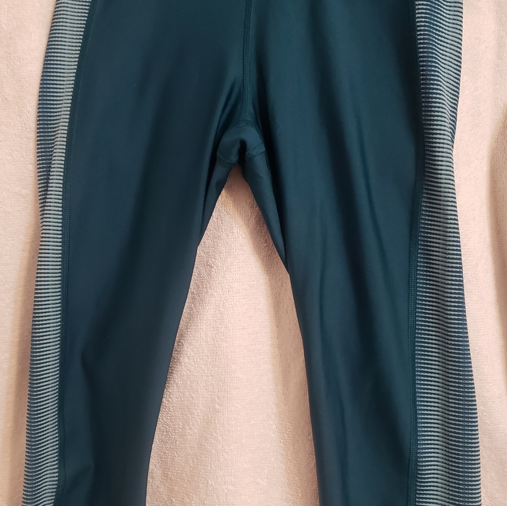 Under Armour workout capris